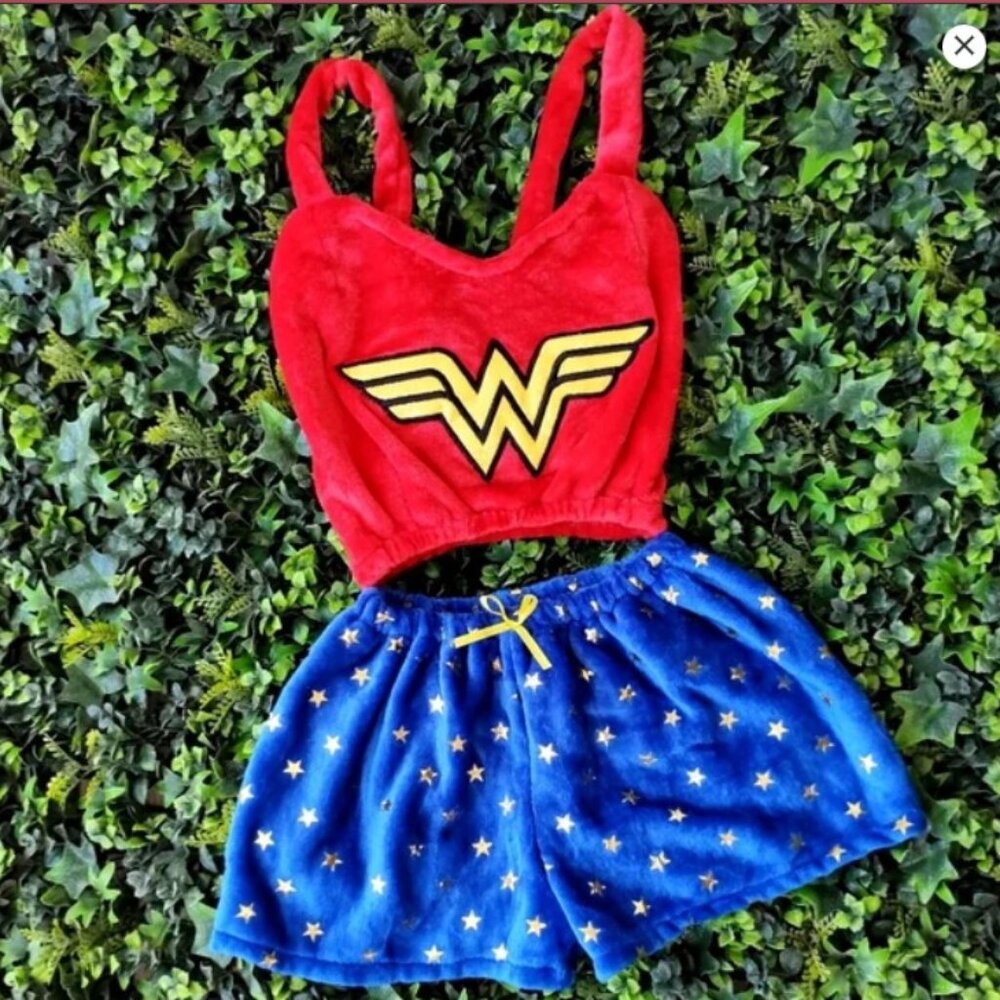 NEW 2 pieces wonder woman plush pajama